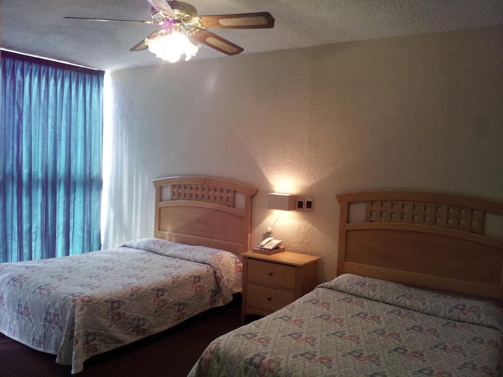 Hotel El Monte Salamanca Pokoj fotografie